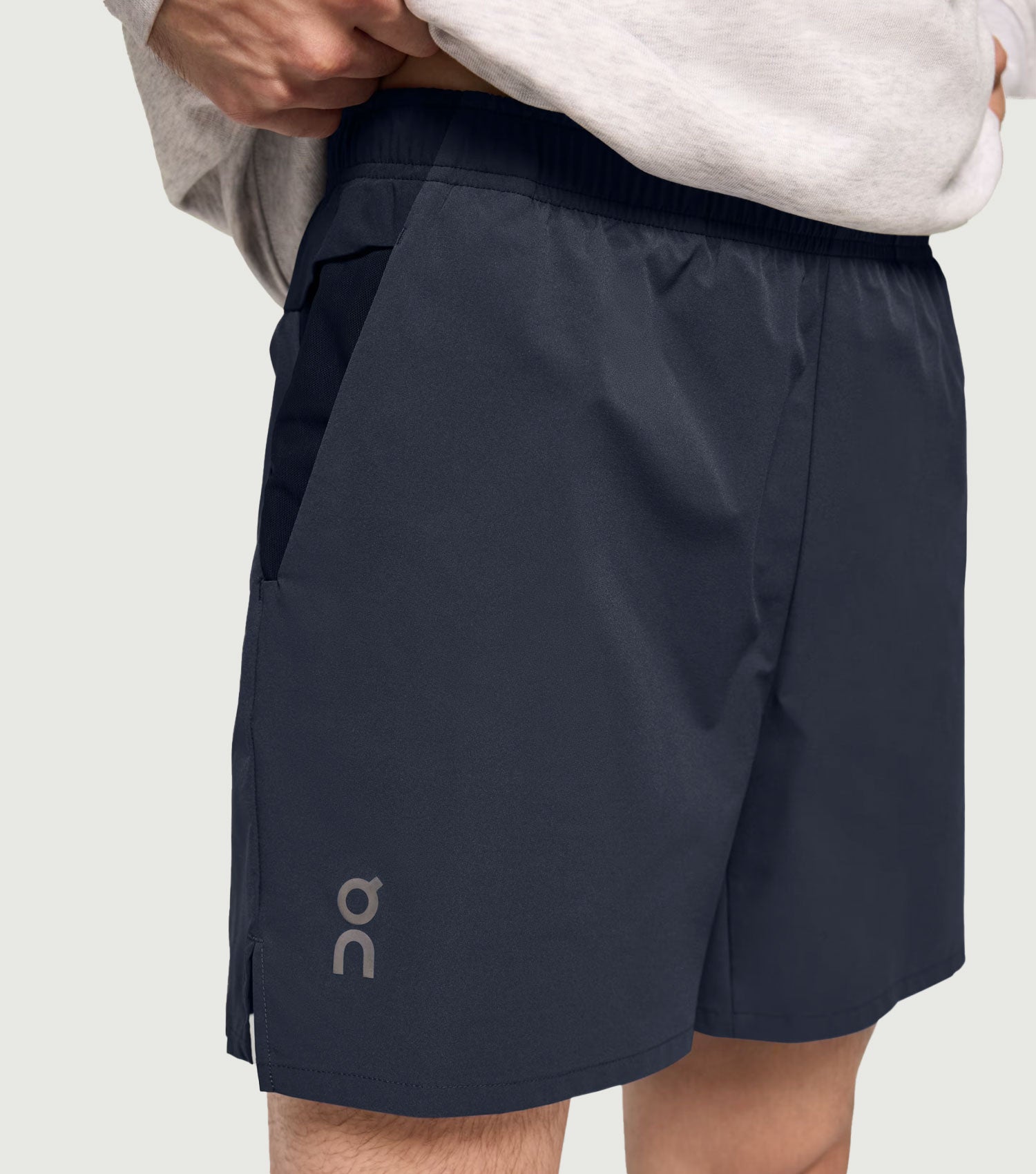 Essential Shorts Navy - On Running