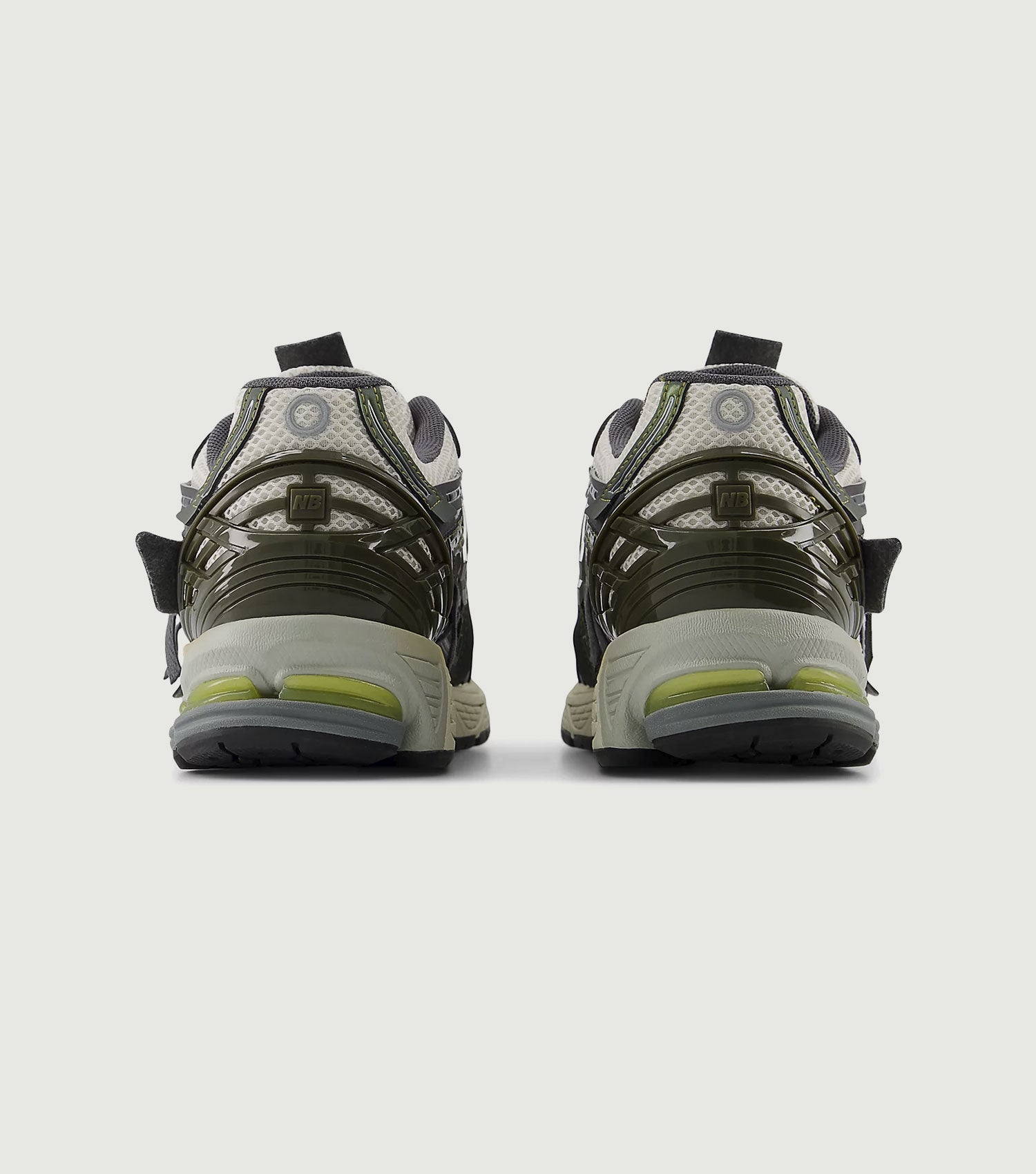 1906A Olive juice con sea salt y woodland - New Balance