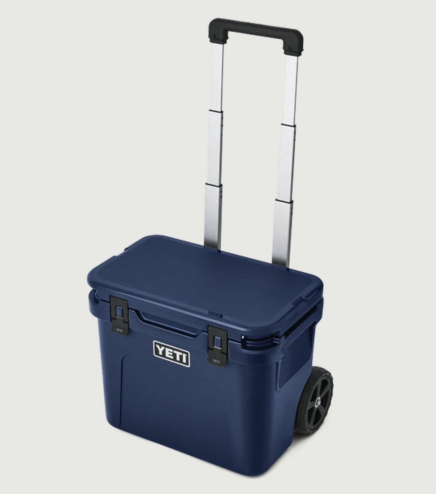 32 Wheeled Cool Box Navy - Yeti