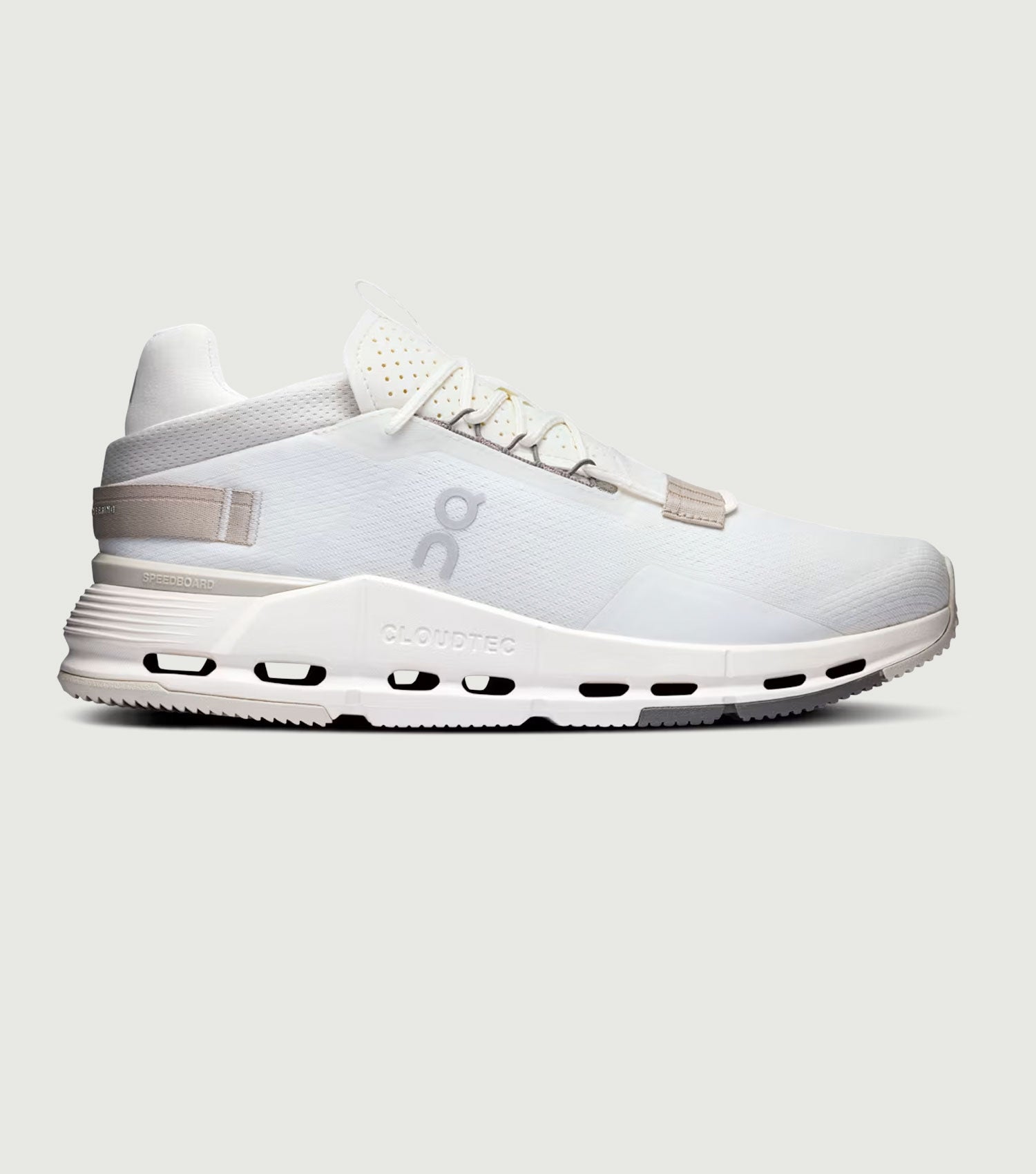 Cloudnova 2 Ice/Sand - On Running