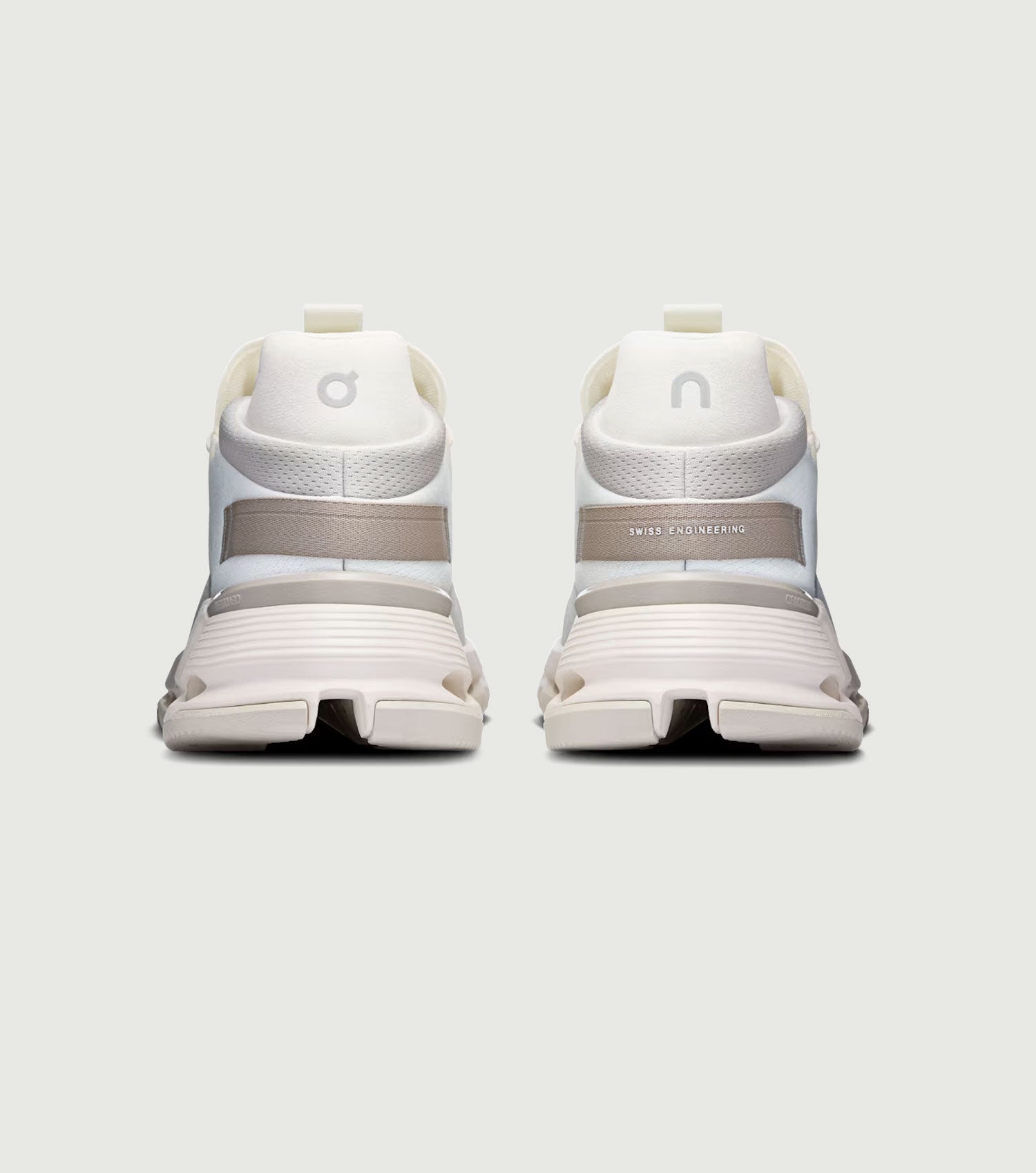 Cloudnova 2 Ice/Sand - On Running