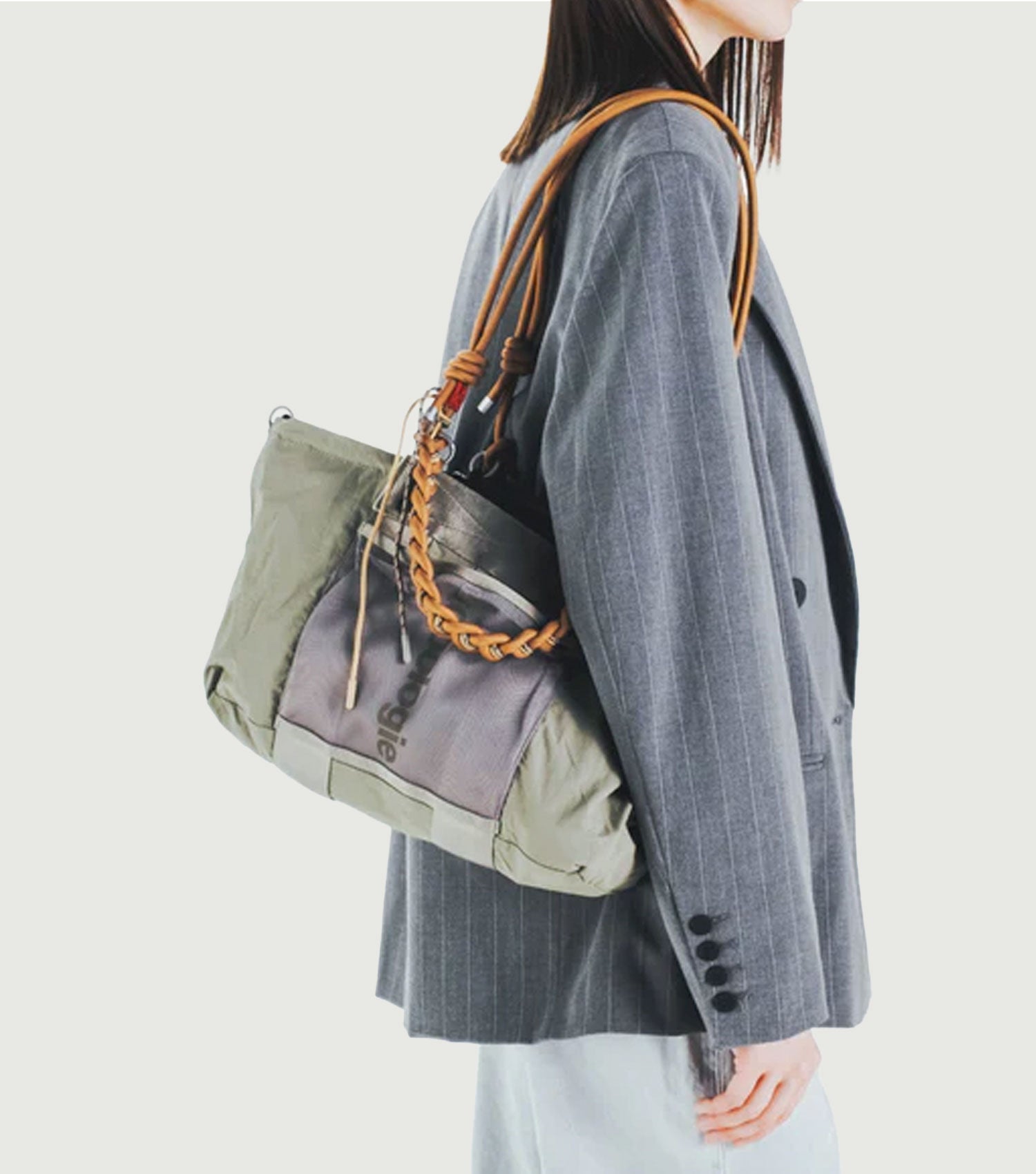 Summit Tote Wide Small Black Tech Sateen - Topologie