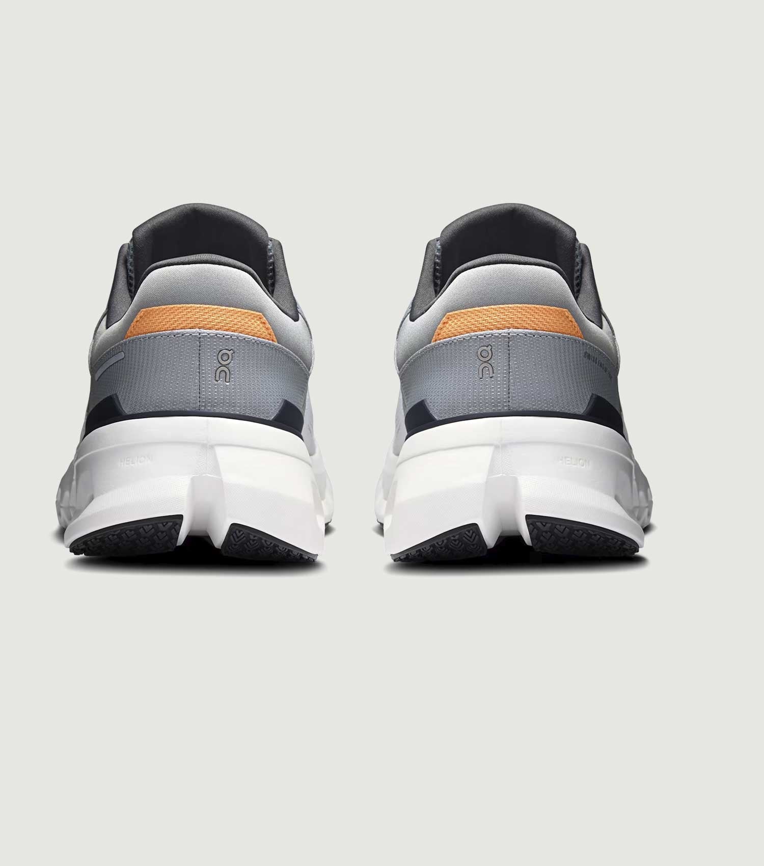 Cloudrunner 2 Wolf-Ivory - On Running