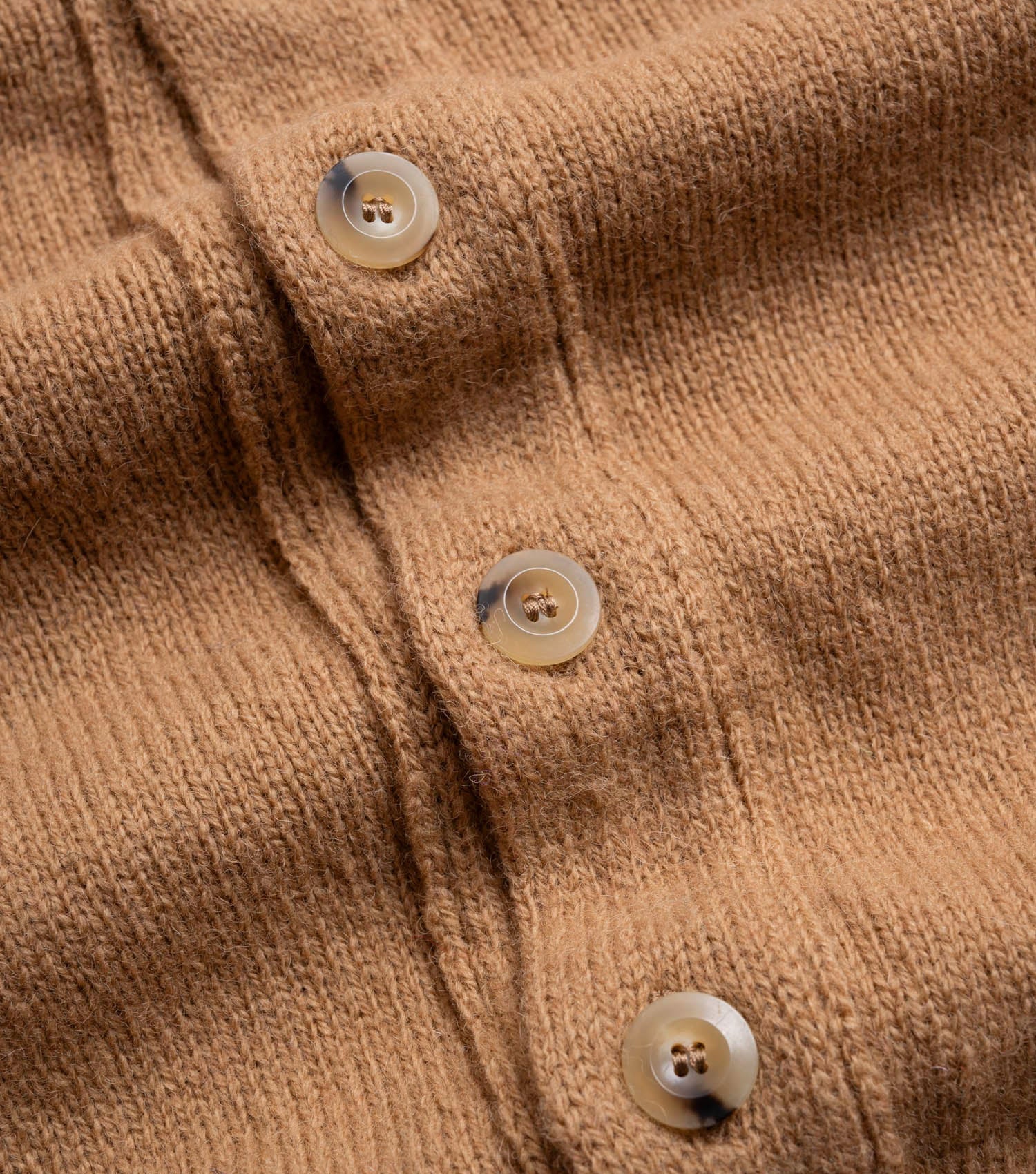 Shaggy Bear - Shawl Cardigan - Desert Cream - Howlin'