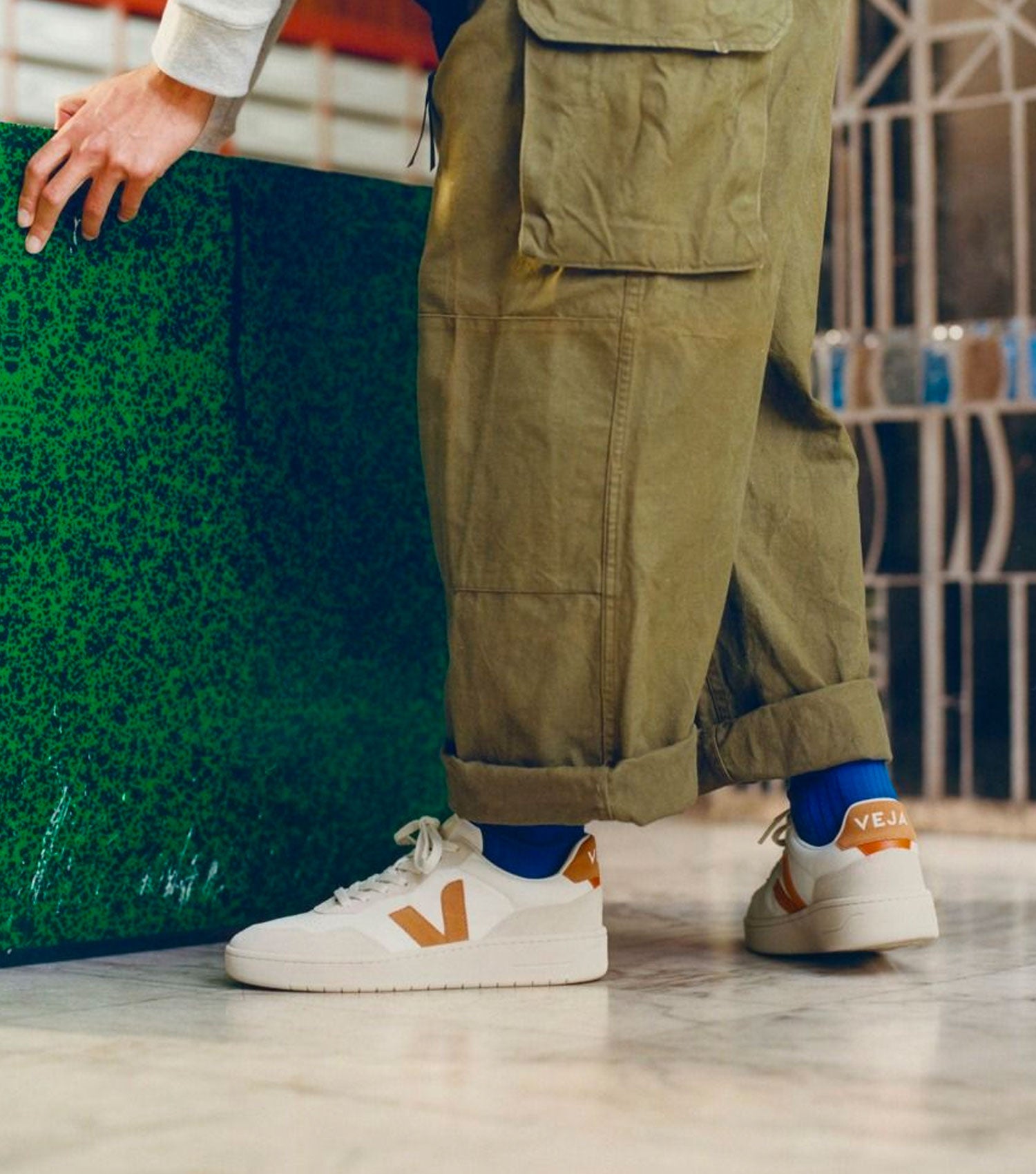 V-90 O.T. Leather Extra White Umber - Veja