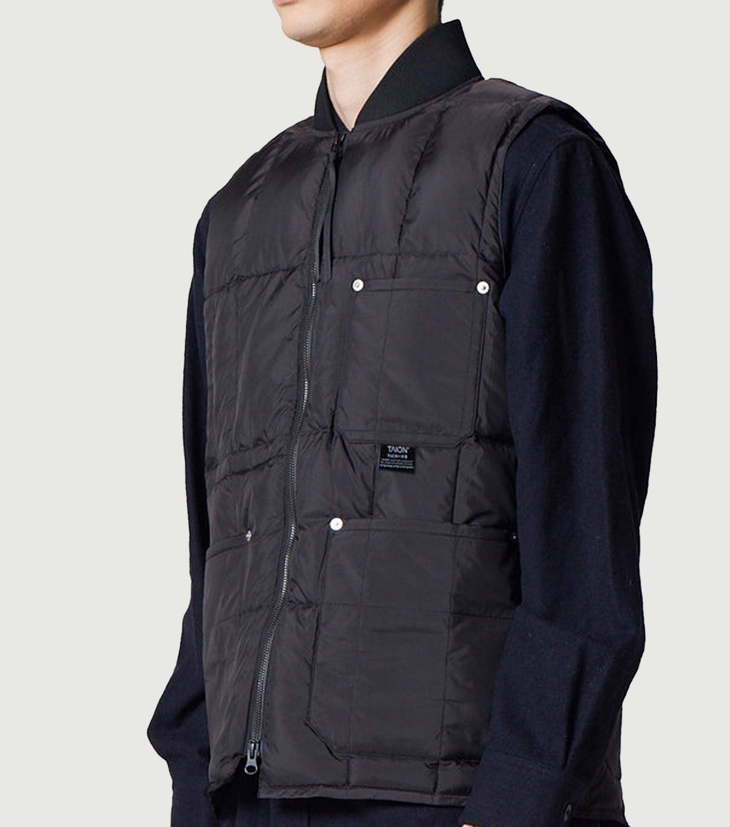 Work W-Zip Lib Down Vest Black - TAION