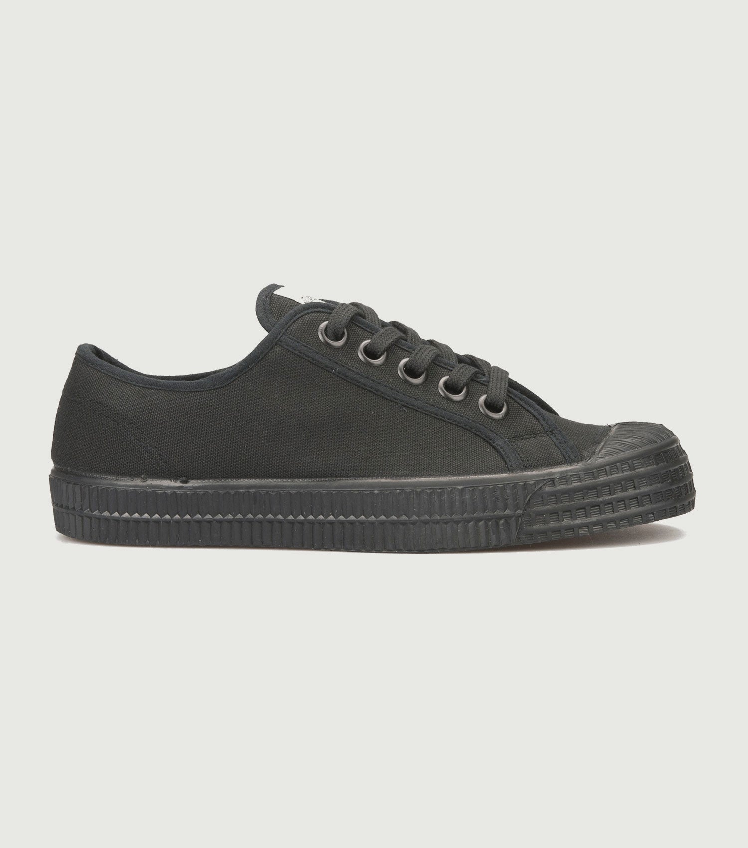 Star Master All Black - Novesta