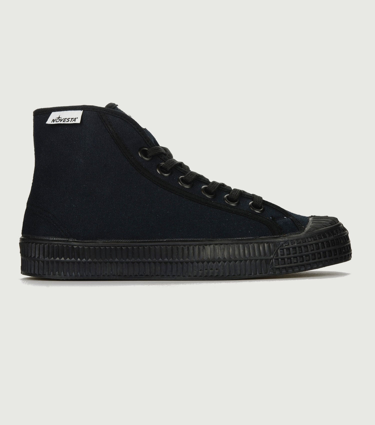Star Dribble All Black - Novesta