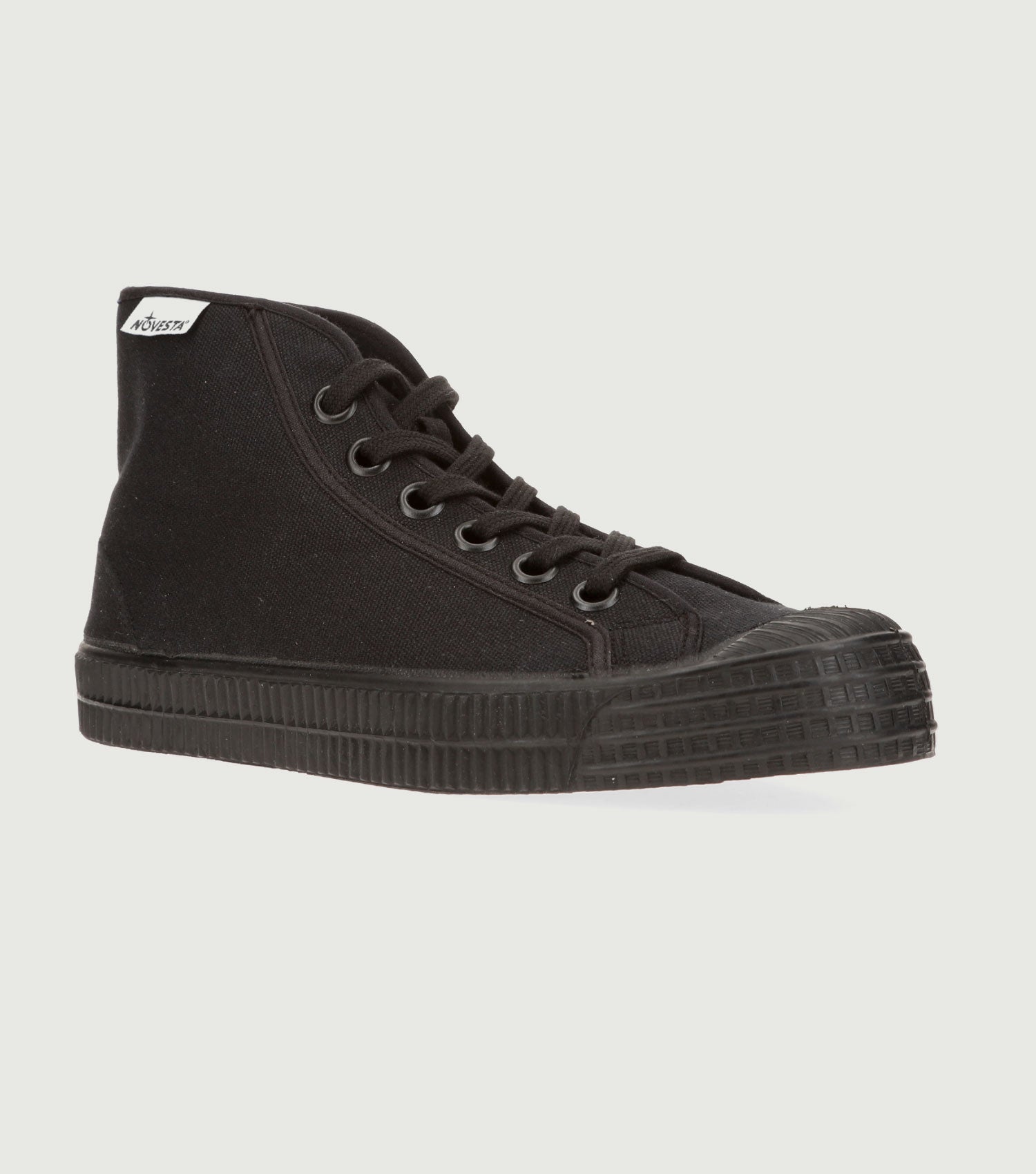 Star Dribble All Black - Novesta